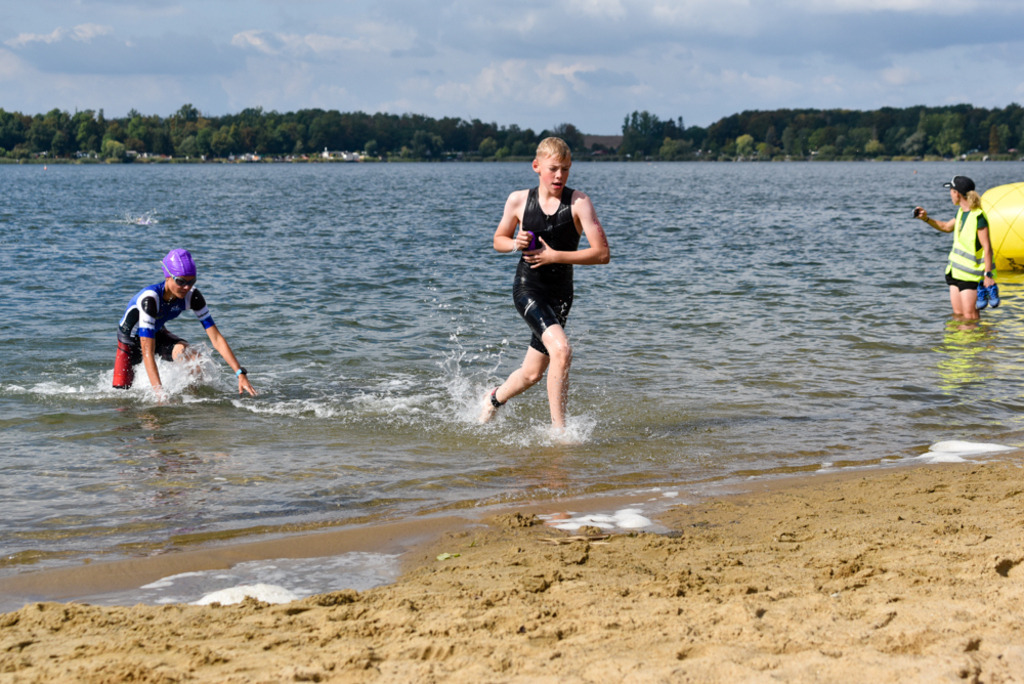 14-36-35-013-KIMAXITRI22-(c)-I.W.Ronge | Grammis Triathlonbilder - Realisiert mit Pictrs.com
