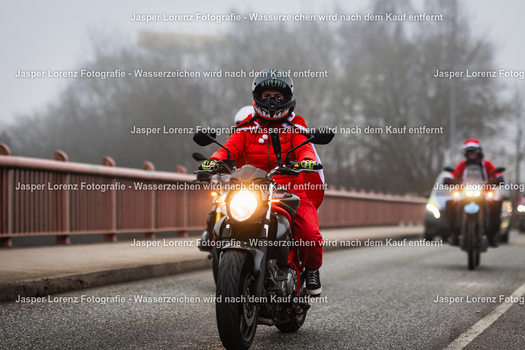 X-Mas Ride I Kiel I 2025 | Jasper Lorenz Fotografie - Realisiert mit Pictrs.com