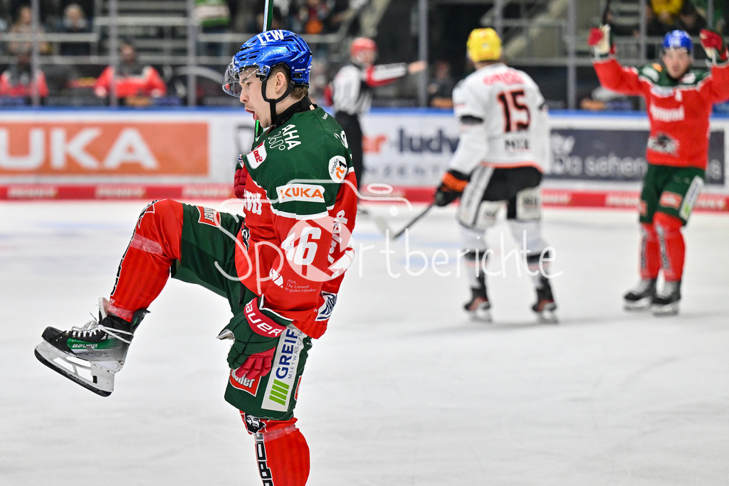 Augsburger Panther - Löwen Frankfurt | Jubel der Panther nach dem Treffer zum 2-0 durch Moritz ELIAS (Augsburger Panther #46) / Freude / Happy / Tor / Torschuetze / DEL: Augsburger Panther - Löwen Frankfurt, Curt Frenzel Stadiom am 11.10.2024
