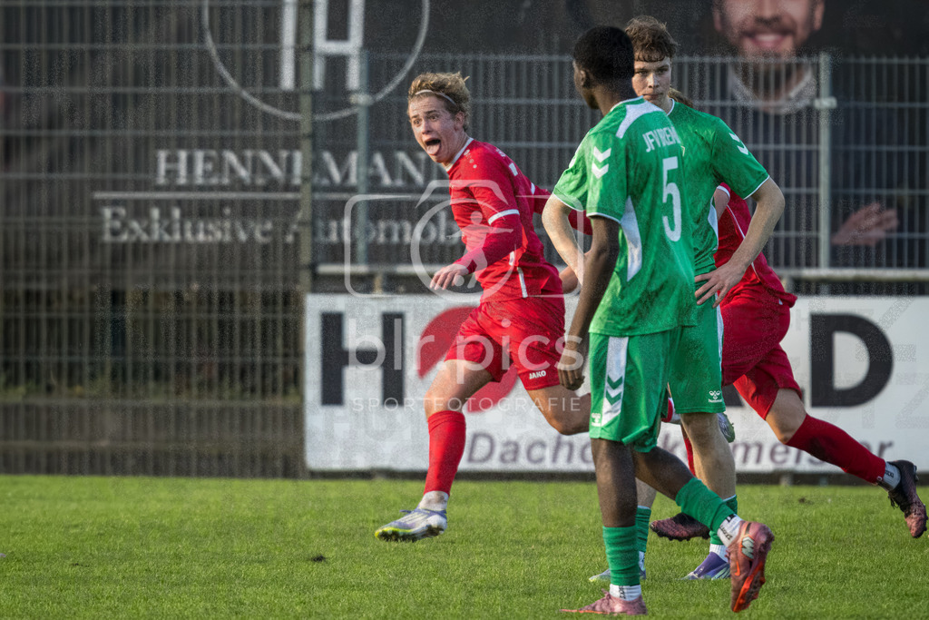 blr.pics_FC Oberneuland - JFV Bremen II | Professionelle Fußball- und Sportfotografie. Spielbilder online ansehen und kaufen – Einzelbilder oder komplette Galerien in hoher Qualität.