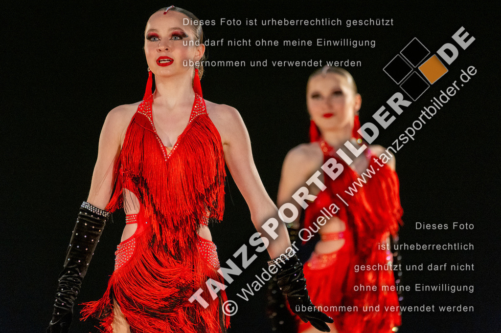 20250504-00758 | Hier finden Sie Tanz Bilder vom Latein und Standard Formationen tanzen. Sportbilder vom Tanzsport. Schöne Fotos und von Weltmeisterschaft, Europameisterschaft, Bundesliga, Regionalliga, Oberliga und Landesliga sowie von GOC Stuttgart, DanceComp, WM Bremen