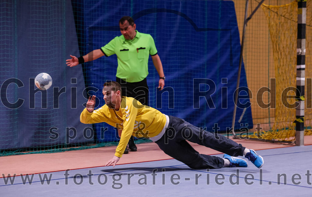 2024-11-09_100_SpVgg_Altenerding_gegen_TV_Altoetting | Erding, Deutschland, 09.11.2024:Handball, Bezirksoberliga Männer 2024 / 2025, 6. Spieltag, SpVgg Altenerding gegen TV Altötting, Endergebnis: 26:22Torwart Dominik Starflinger (TV Altötting, #1)Foto: Christian Riedel / fotografie-riedel.net