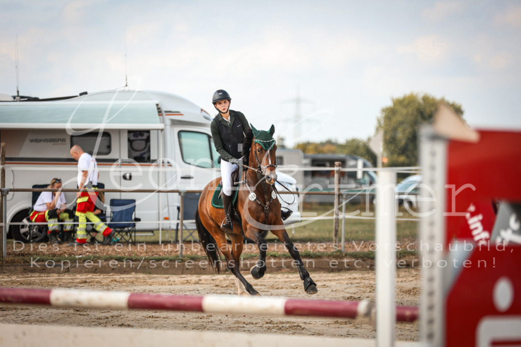 24.FrSpA00114 | Leoni Ertmer Photography - Realisiert mit Pictrs.com