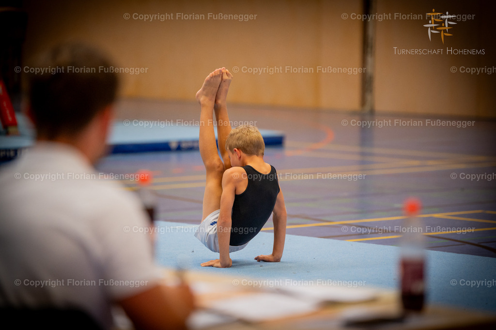 Promo-13 | "Fussifoto.com – Ihr Ansprechpartner für hochwertige Fotografie! Entdecken Sie kreative Bilder und professionelle Dienstleistungen. Kontaktieren Sie uns für Ihre Projekte!"