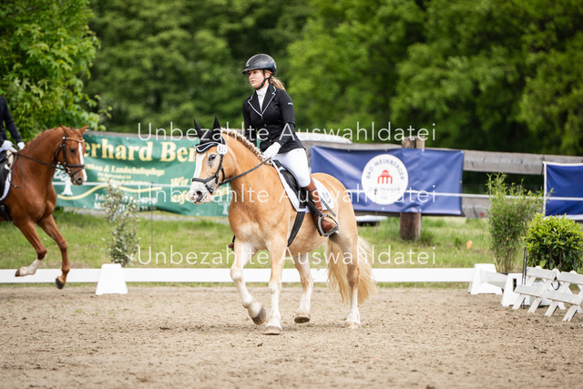 Bad_Meinberg_04110 | saradresslerfotografie - Realisiert mit Pictrs.com