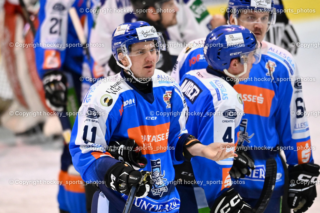 ESC SPARKASSE STEINDORF vs. UECR Huben  | #11 Kalan Luka ESC Steindorf, #46 Maurer Julian ESC Steindorf, #64 Stichauner Fabian ESC Steindorf, ESC SPARKASSE STEINDORF vs. UECR Huben , ESC SPARKASSE STEINDORF vs. UECR Huben  am 06.02.2026 in Steindorf (Ossiachersee Halle), Austria, (Photo by Bernd Stefan)