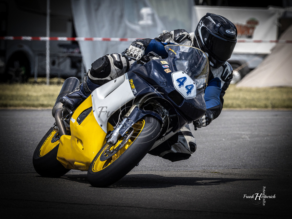 Motorrad Klassik Walldürn 2026  | Frank Herberich Fotografie, Frank Herberich, Fotografie, Hochzeit, Portrait, St. Peter Ording, Ording, Westerhever, Nordsee, Frank Fotografie, Hardheim,  Odenwald,Walldürn, Band,Eventfotografie - Realisiert mit Pictrs.com