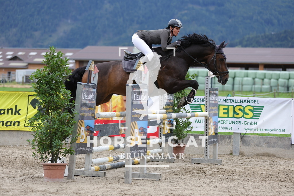0P6A3178 | Willkommen bei Brunnmayr - Design & Fotografie – Ihrem Spezialisten für Reitturniere und Pferdeveranstaltungen in Oberösterreich, Salzburg und Bayern! Seit über 17 Jahren sind wir leidenschaftlich dabei.