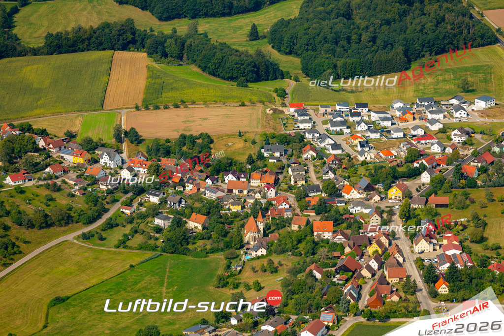 Das Luftbild zeigt : Mariäkappel Kreßberg - Die Luftaufnahme wurde 2024 vom UL-Flugzeug aus erstellt ( keine Drohne ) - Hochauflösende Luftaufnahme - Für grossformatige Ausdrucke geeignet. Die Geschenkidee !Mit Lizenz und Bildrechte bestellbar