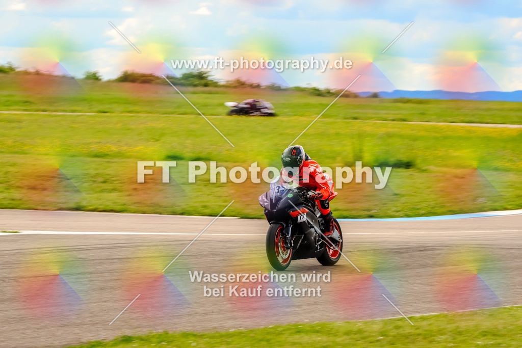 MotoTeam-1323 | Hier findet Ihr Bilder von Touristenfahrten auf der Nürburgring Nordschleife oder von anderen Veranstaltungen die ich besucht habe. Viel Spass beim Durch Schauen 