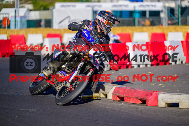 MaZZes_Fotomatrix_20241005_6021986_1716 | SENIOR