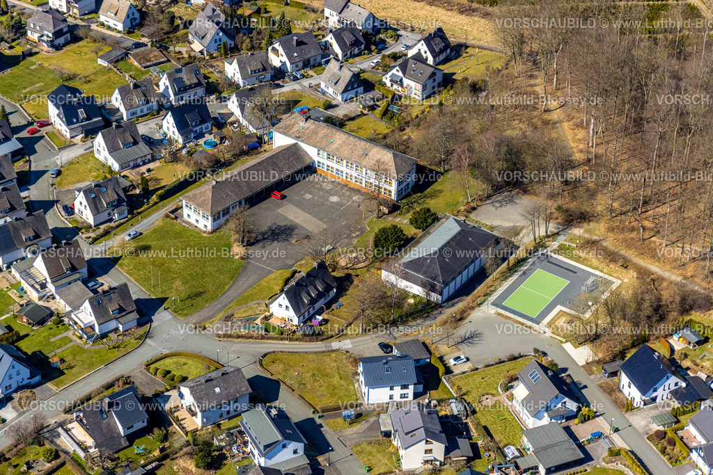 HB-Bestwig220303075 | Luftbild, Anne-Frank-Schule mit Turnhalle und Spielplatz, Ostwig, Bestwig, Sauerland, Nordrhein-Westfalen, Deutschland