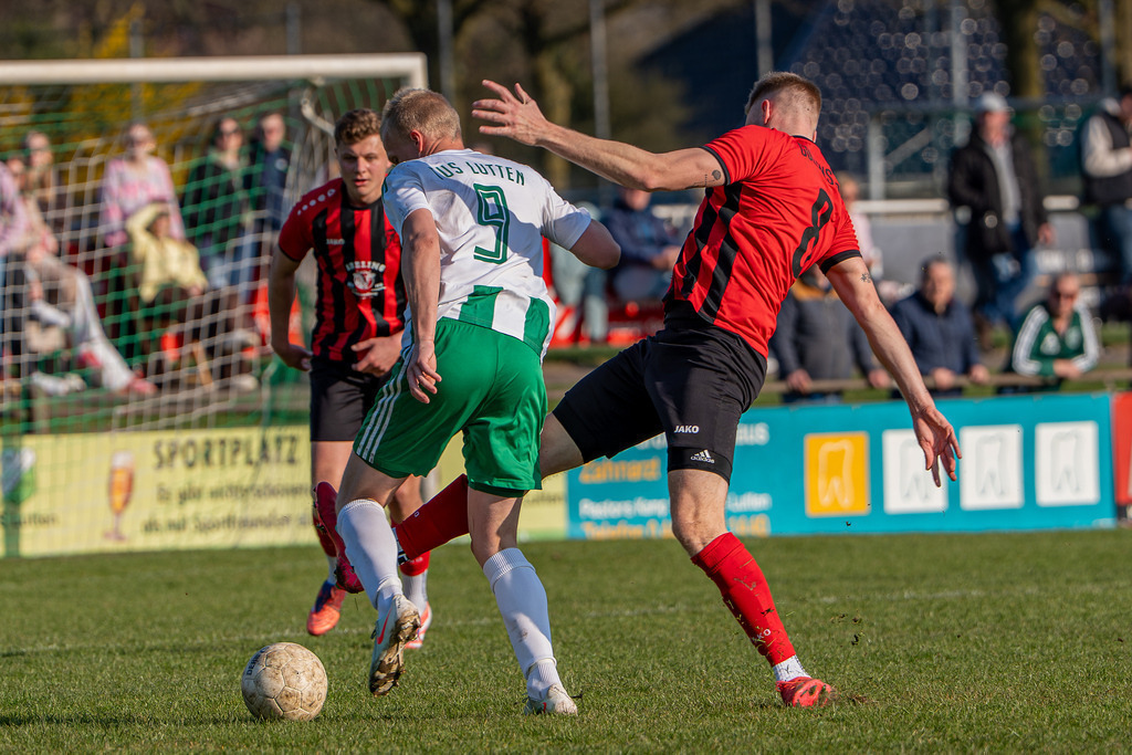 Fußball I Herren I Saison 2025-2026 I Bezirksliga Weser-Ems 4 I 24. Spieltag I TuS Lutten - TuS Frisia Goldenstedt I 13716 | jns.sportfotos - Realisiert mit Pictrs.com
