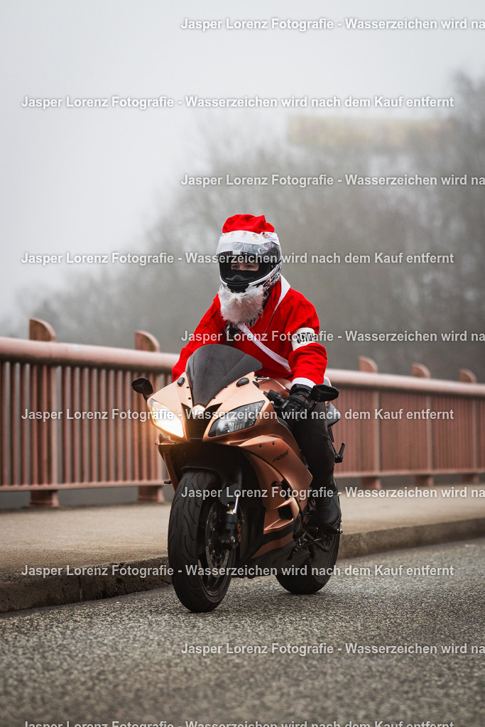 X-Mas Ride I Kiel I 2025 | Jasper Lorenz Fotografie - Realisiert mit Pictrs.com