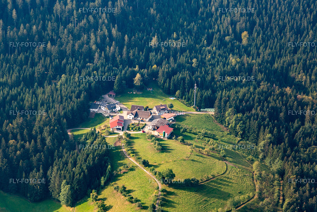 Löscherhansenhof | Luftbild: Löscherhansenhof im Ortsteil Bad Peterstal in Bad Peterstal-Griesbach im Bundesland Baden-Württemberg in Deutschland. Foto: IMG_008877.jpg vom 20.09.2020 durch Werner Riehm/FLY-FOTO.de - Realisiert mit Pictrs.com
