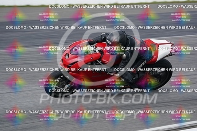 2023_04_25_PBK_22181 | Sportfotografie; SlowMotion; Video; Rennstrecke; Hafeneger; RSE; Speer; Trackday; Motorsportarena; Hockenheimring; Brno; Most; Barcelona; Valencia, Benny; Kaetzmer;