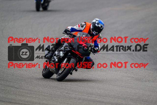 MaZZes_FotoMatrix_240521_6007705_2158 | GELB