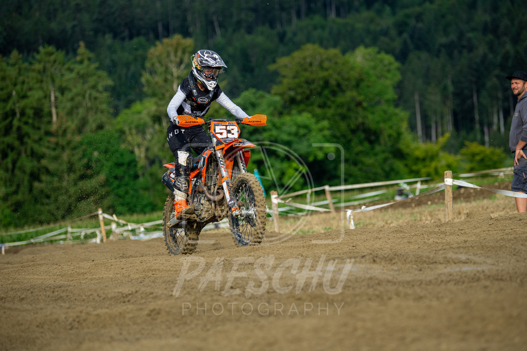 Lady (345) | Paeschuphoto Shop - Wer nicht sucht der auch nicht findet.Ob Motocrossbilder oder von einem besuchtem Spiel, Hauptsache Action. - Realisiert mit Pictrs.com