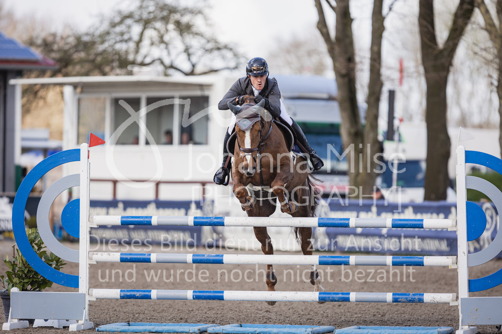 230411_Mühlen_04SprPf-L-430 | Deine schönsten Turniermomente als professionelle Fotos! Entdecke hochwertige Pferdesport-Fotografie im Online-Shop. Jetzt Fotos finden & bestellen!