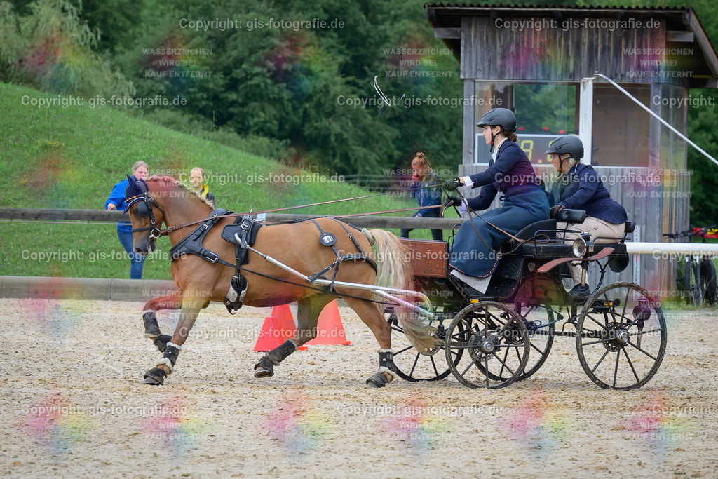 019_Christian_Xenia-Marie_KegelF-M_1Sp_250727_01 | gis-fotografie