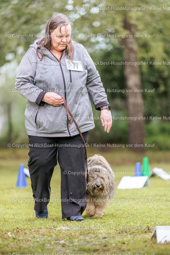 RO-Blumenthal-2026-Nickbest-Hundefotografie-3544 | Dein Hund! Dein Moment! Deine Erinnerungen! Hundefotografie in Bremen Blumenthal. Ich fange die besonderen Momente deines Vierbeiners ein – ob Indoor mit Blitzanlage oder in der freien Natur. Sicher dir dein Moment und dein Termin für eure Erinnerungen.