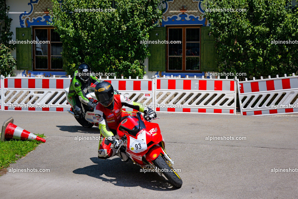 P1036846-2 | Erleben Sie atemberaubende, hochqualitative Fotos Ihrer Fahrt entlang der malerischen Alpenstraßen. Besuchen Sie alpineshots.com, um professionelle Aufnahmen Ihrer unvergesslichen Reise zu finden und zu kaufen - Realisiert mit Pictrs.com