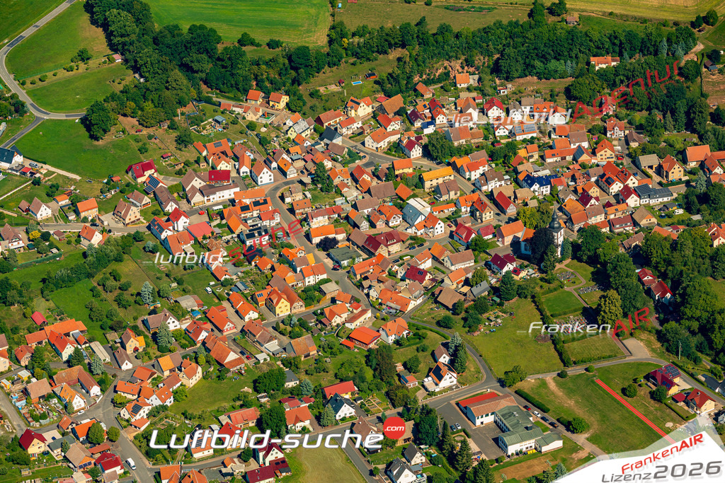 Übersichts Bild Wiesenthal - Die Luftaufnahme wurde 2025 vom UL-Flugzeug heraus erstellt ( keine Drohnenaufnahme ) - Hochauflösende Luftaufnahme - für Wandbilder und großformatige Ausdrucke geeignet. Das besondere Geschenk!Hier alle&nbsp;Infos zur Lizenzierung der LuftaufnahmeWir fliegen auch dieses Jahr wieder in Ihre Region um Luftbilder zu erstellen.- Luftbild anfragen