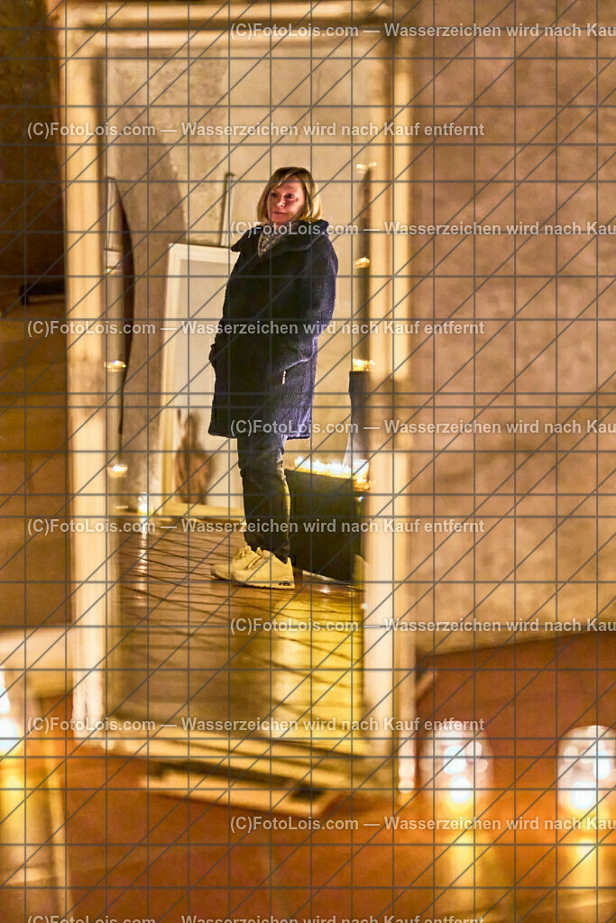 ALP1410_NACHT der tausend LICHTER_Pfarrkirche Wieselburg | (C)FotoLois.com, Alois Spandl, NACHT der 1000 LICHTER in der Pfarrkirche Wieselburg, Di 31. Okt. 2023.