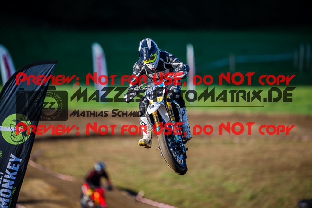 MaZZes_FotoMatrix_220903_8271 | S4