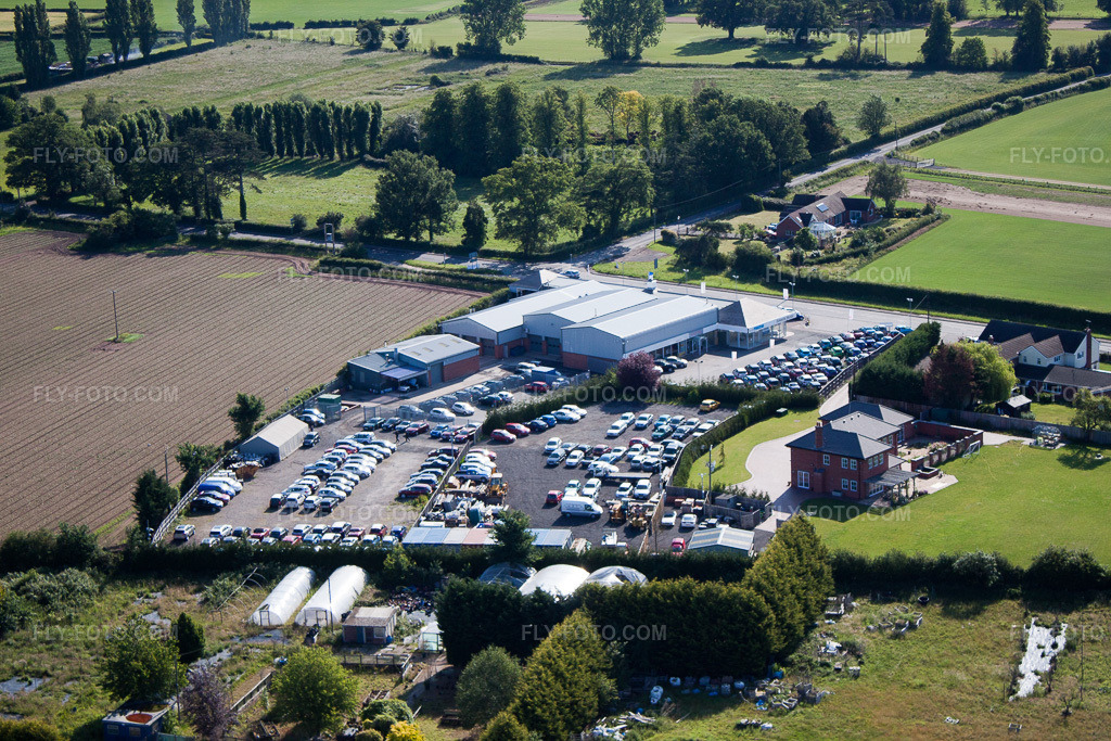 Aerial view: Edwards Hyundai Baynhall Garage 19 Main Road Kempsey Worcester, Worcestershire in Draycott in the state England, Great Britain. – Photo: IMG_40649(39589).jpg taken on 06/11/2011 by Werner Riehm/FLY-FOTO.com – Resolution of the original: 4752 x 3168 px