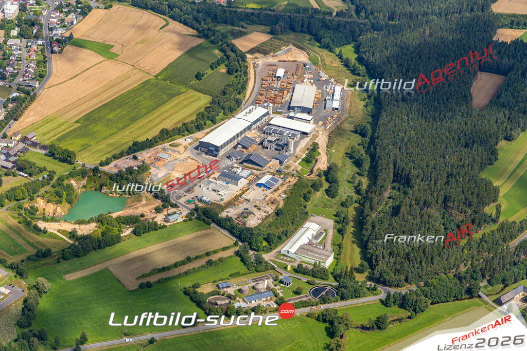 Die Luftaufnahme Wiesenmühle - Wunsiedel wurde 2021 mittels Flugzeug (keine Drohne) erstellt. Hohe Auflösung -für große Poster und Wandbilder geeignet!