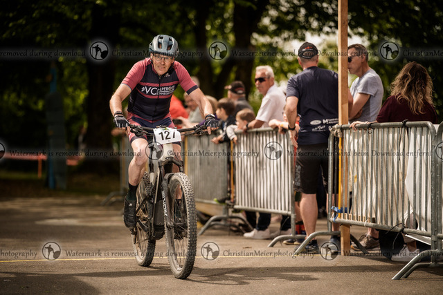Eierlesen 2026 | Sie wurden bei einem Event oder Sportanlass fotografiert? Hier finden sie ihre Bilder! - Realisiert mit Pictrs.com