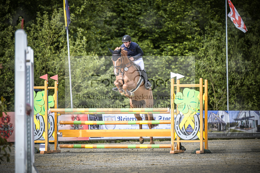DOS_1613 | Entdecke hochwertige Reitturnierfotos von Foto Oger. Professionell, emotional und authentisch – jetzt Lieblingsmomente im Shop bestellen. - Realisiert mit Pictrs.com
