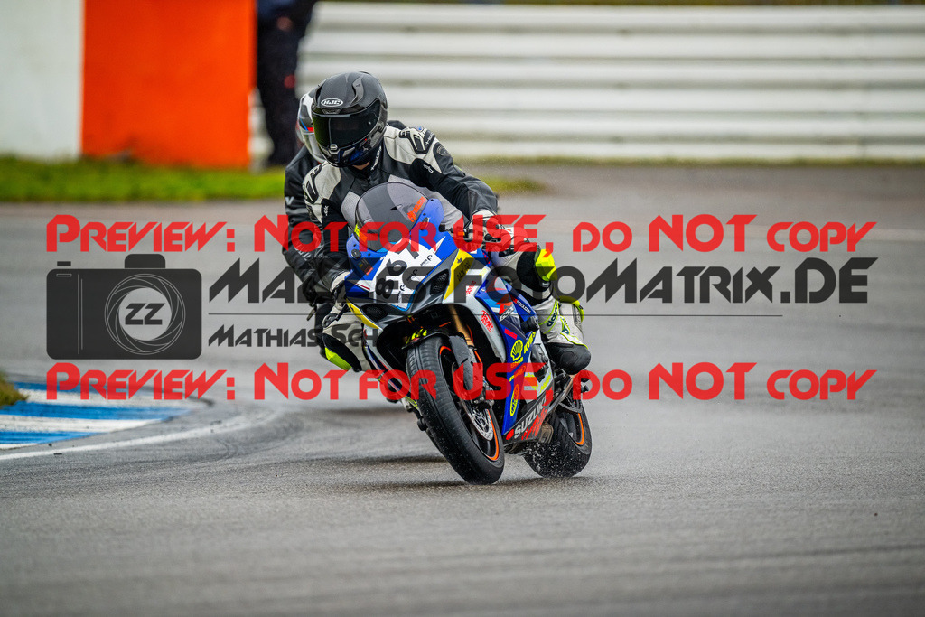 MaZZes_Fotomatrix_20240401_6007705_3060 | Fotograf Mathias Schmid
Sportfotograf,
Eventfotograf,
Hochzeitsfotograf,
Portraitfotograf