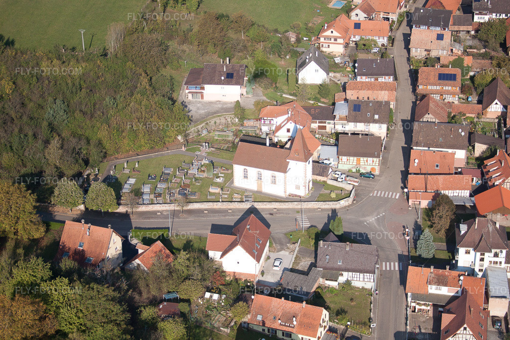 Aerial view: Church in Gœrsdorf in the state Bas-Rhin, France.Photo: IMG_45873.jpg taken on 10/16/2011 by Werner Riehm/FLY-FOTO.comResolution of the original: 4752 x 3168 px