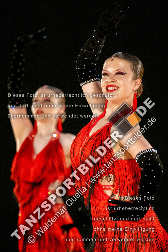 20250504-00723 | Hier finden Sie Tanz Bilder vom Latein und Standard Formationen tanzen. Sportbilder vom Tanzsport. Schöne Fotos und von Weltmeisterschaft, Europameisterschaft, Bundesliga, Regionalliga, Oberliga und Landesliga sowie von GOC Stuttgart, DanceComp, WM Bremen