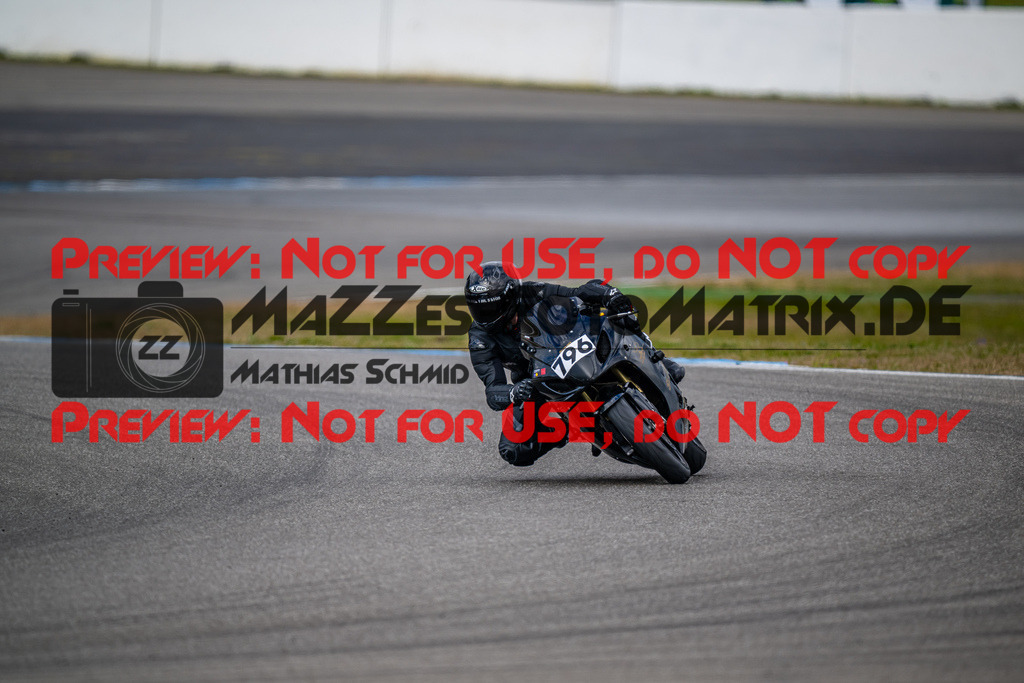 MaZZes_Fotomatrix_20240316_6007705_7829 | Fotograf Mathias Schmid
Sportfotograf,
Eventfotograf,
Hochzeitsfotograf,
Portraitfotograf