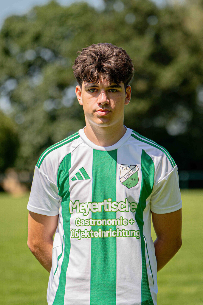 Fußball I Herren I Saison 2026-2027 I Mannschaftsfoto I TuS Lutten I Bezirksliga Weser-Ems 4 I 29513 | jns.sportfotos - Realisiert mit Pictrs.com