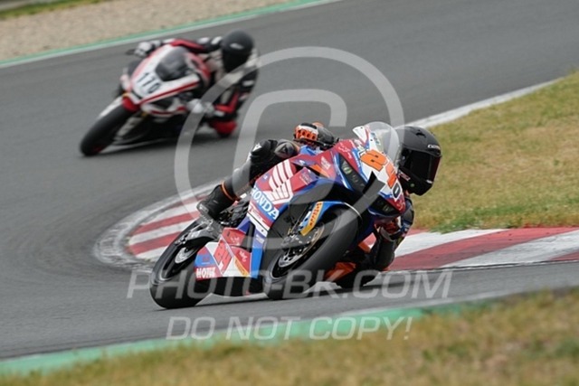 2024_05_18_PBK_33711 | Sportfotografie; SlowMotion; Video; Rennstrecke; Hafeneger; Speer; Racing; RSE; BMW; CBO; Trackday; Motorsportarena; Hockenheimring; Brno; Most; Barcelona; Valencia