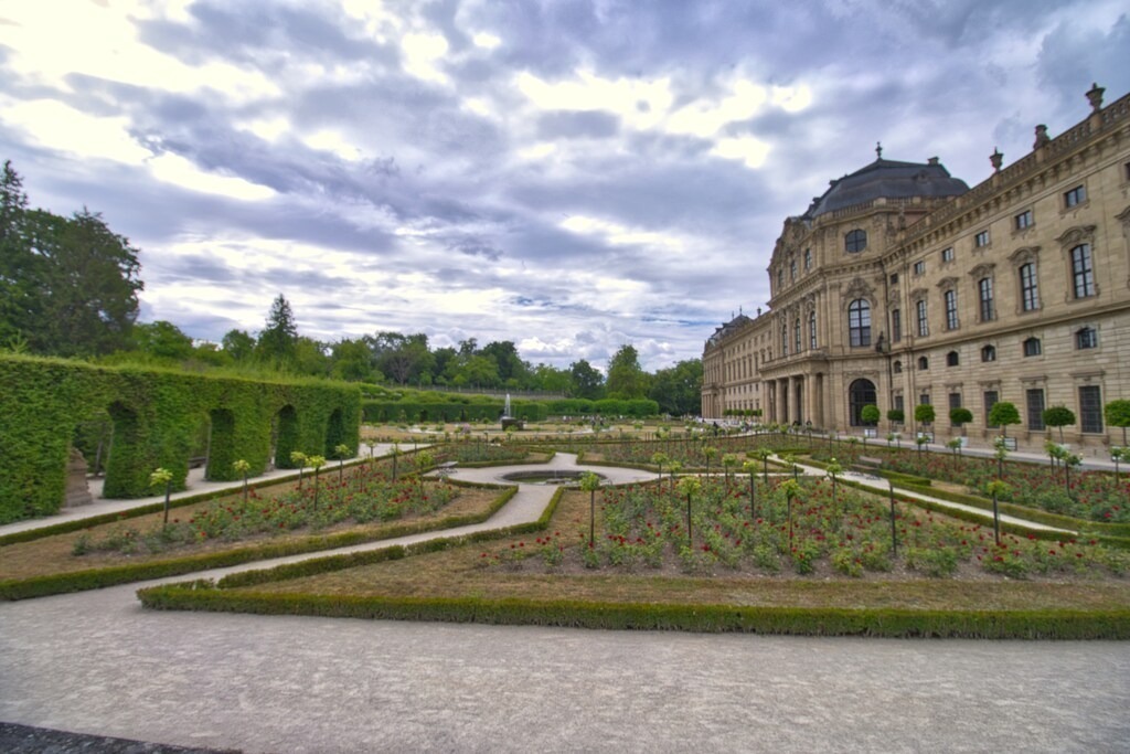_E9A1341 | Als Fotograf mit Fokus auf Landschaft, Architektur und atmosphärische Bildgestaltung präsentiere ich Ihnen hier ausgewählte Galerien die als hochwertige Fine-Art-Print Wandbilder bestellt werden können. - Realisiert mit Pictrs.com