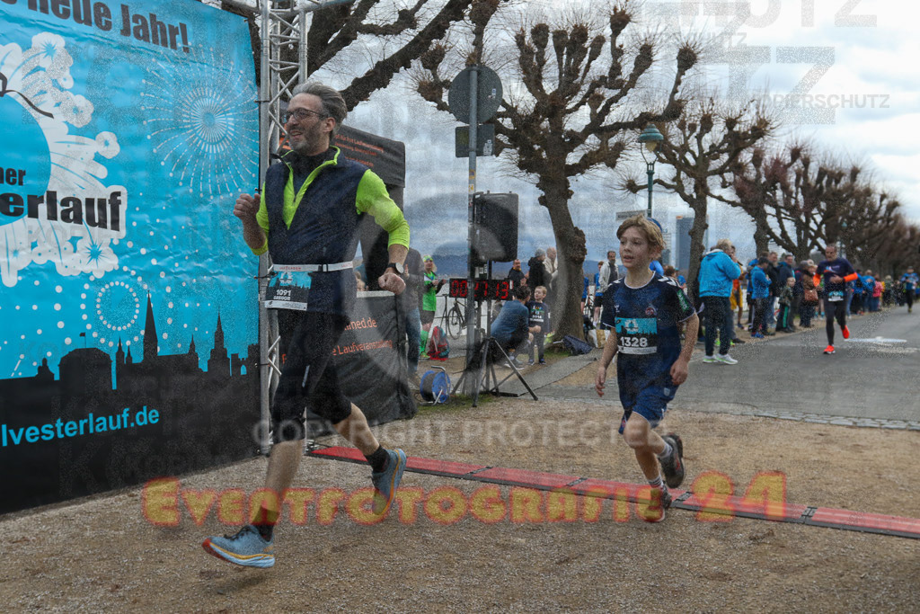 221231_1030_EV9_4450 | Sportfotografie im Rhein-Sieg Kreis, Köln, Bonn, NRW, Rheinland Pfalz, Hessen, etc. Unser Tätigkeitsfeld umfasst den Laufsport vom Volkslauf über den Marathon, Duathlon, Triathon bis zum Ultralauf wie Kölnpfad Ultra oder Schindertrail.