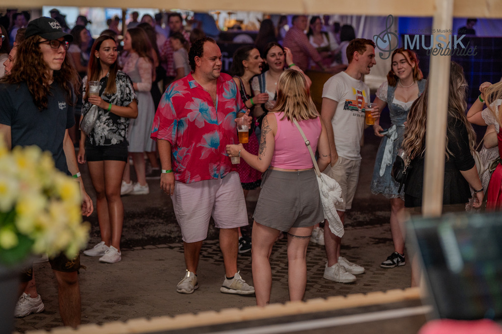 DSC_3259 | "Fussifoto.com – Ihr Ansprechpartner für hochwertige Fotografie! Entdecken Sie kreative Bilder und professionelle Dienstleistungen. Kontaktieren Sie uns für Ihre Projekte!"