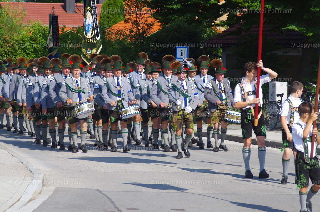 IMGP3114 | fotografiert von Axel PollmannLeonhardi Wallfahrt Benediktbeuern und Murnau, Fronleichnam, Fasching, Landschaft im Loisachtal und Benediktbeuern  - Realisiert mit Pictrs.com