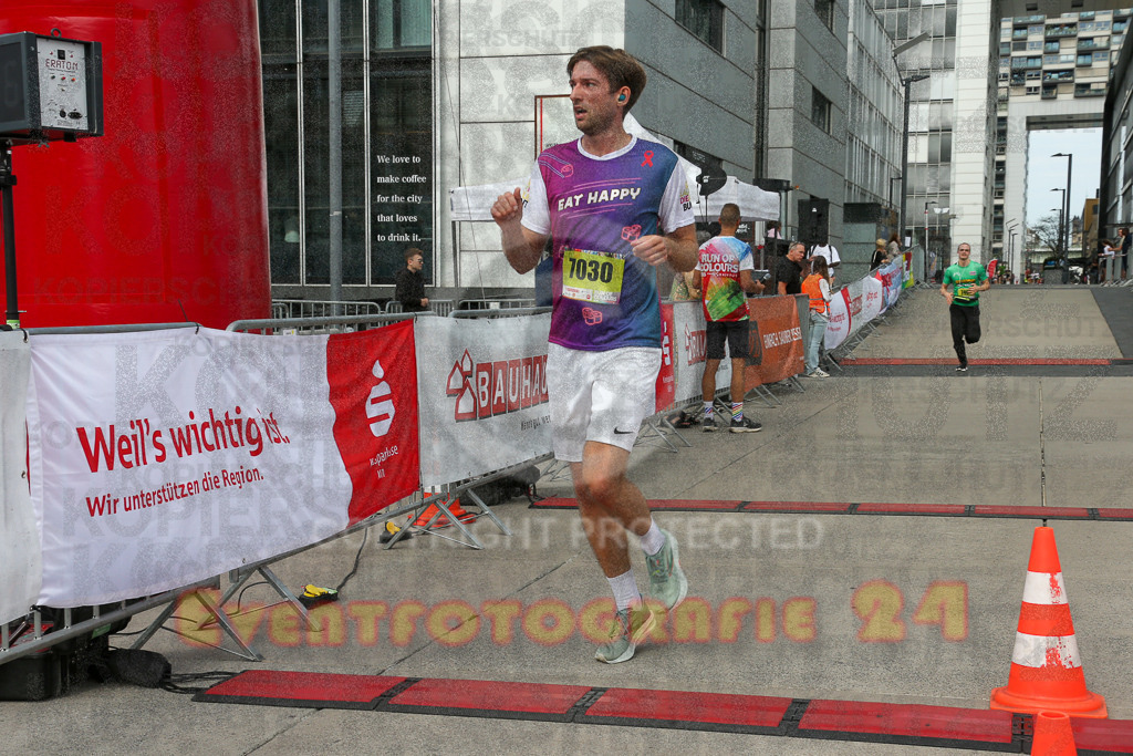 250920_1321_EX1_4142 | Sportfotografie im Rhein-Sieg Kreis, Köln, Bonn, NRW, Rheinland Pfalz, Hessen, etc. Unser Tätigkeitsfeld umfasst den Laufsport vom Volkslauf über den Marathon, Duathlon, Triathon bis zum Ultralauf wie Kölnpfad Ultra oder Schindertrail.