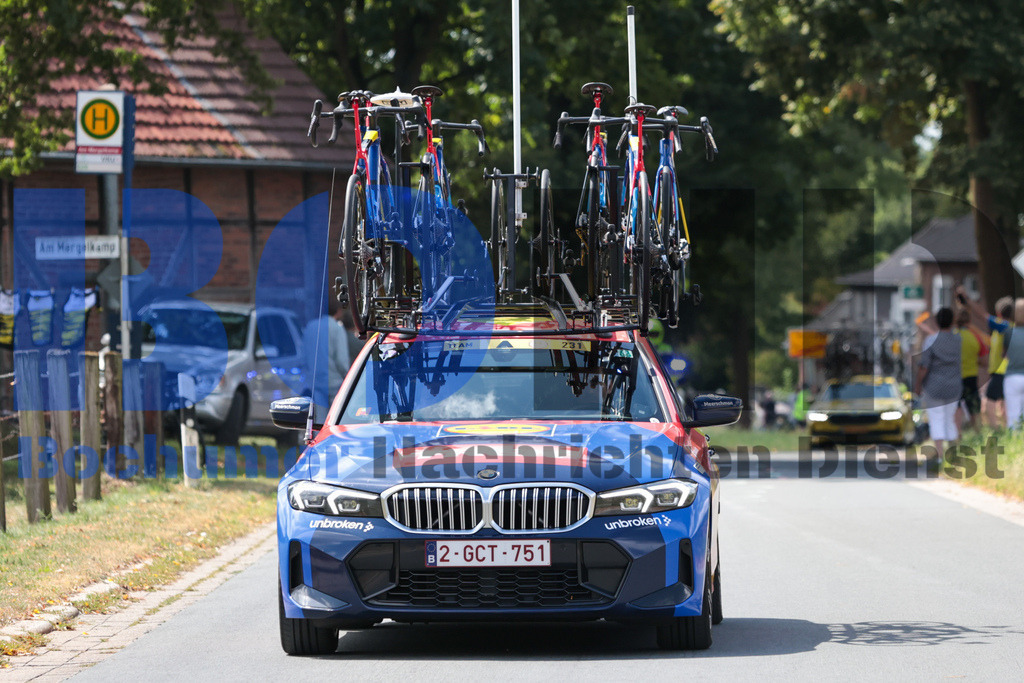 SES_DEUTOU20250821-47 | bond - Realisiert mit Pictrs.com