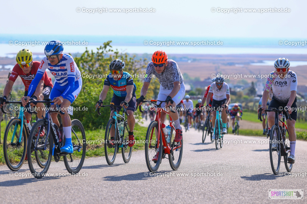 TRA_0916 | Neusiedlersee Radmarathon 2026@sportshot_your_pictrs #yourpictures#roadtowm2029 #nrm #neusiedlerseeradmarathon #neusiedlersee #neusiedlerseetourismus #burgenland #mörbisch #nrm26 #burgenlandtourismus #voglundco #poweredbyburgenlandtourismus #radsport #rad #marathon #ucigranfondo #visitburgenland #ucigranfondoworldseries