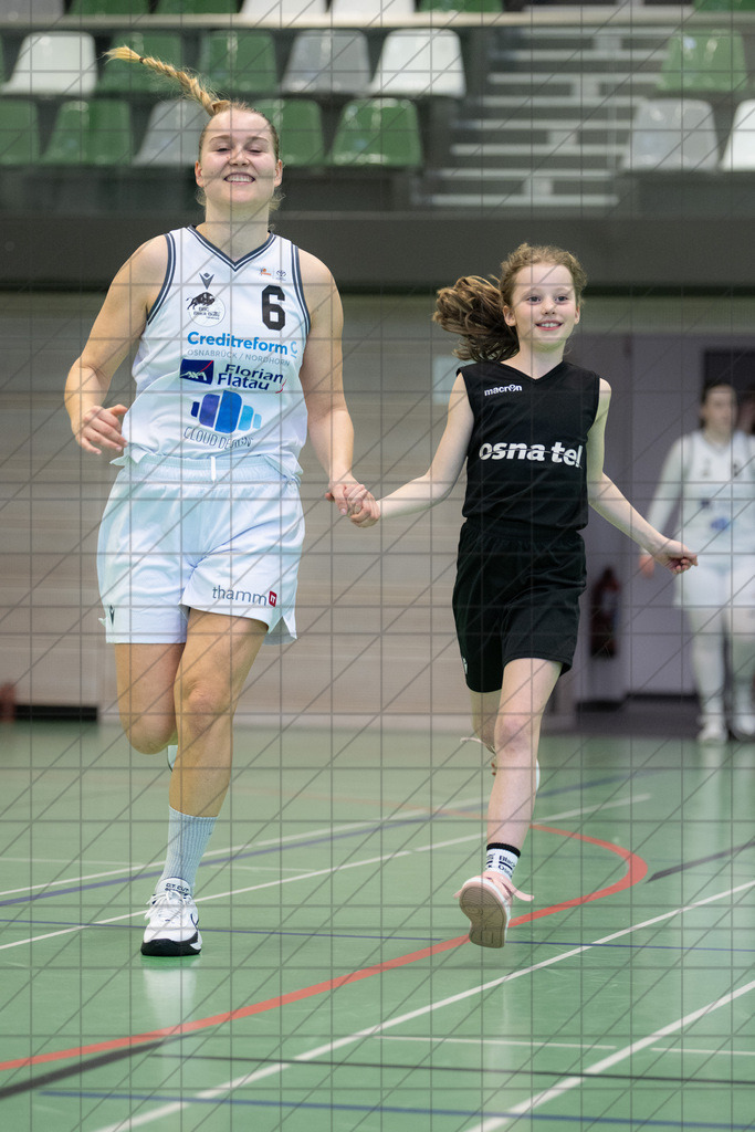 2. DBBL Nord 24/25 | 09.03.2025 | BBC OS vs. ChemCats Chemnitz | 2. DBBL Nord 24/25 | 09.03.2025 | BBC OS vs. ChemCats Chemnitz - - - - - CREDIT, www.bullenfotos.de, Martin König, Hörner Weg 40, D-49078 Osnabrück, +4917663732967, Nutzung und Weitergabe nur zu den vereinbarten Zwecken. Presseanfragen an Urheber. Alle Rechte beim Urheber. - - - - - - Realisiert mit Pictrs.com