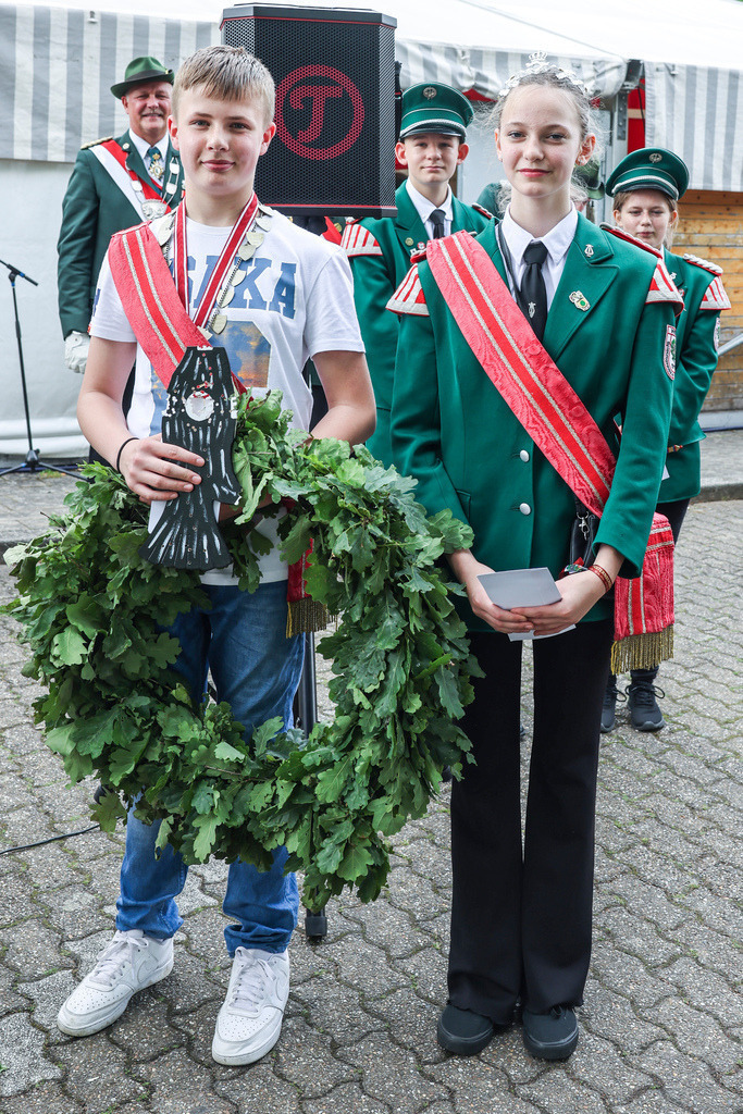 top-top.de 240601-093 | Foto, Video, Fotografie, Videografie, Fotobox, DJ, Discjockey, Musik, Musikbox, Veranstaltung, Photobooth, Amazon, Ebay, Buchtipp, Bestseller, Autor, Verlag, Buch, Wesel, Hamminkeln, NRW, Dinslaken, Rees, Drohne, Hochzeit, Party, Fotobox, Wesel, Fotograf