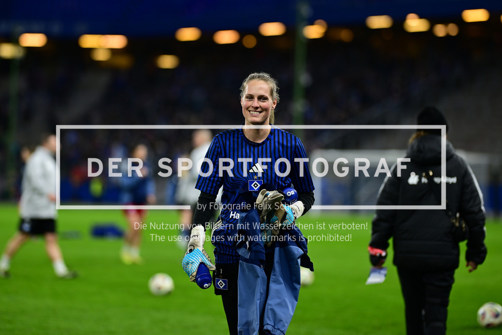 Fußball I Frauen I Saison 2025-2026 I Bundesliga I 12. Spieltag I Hamburger SV - 1. FC Köln I 51648 | Der Sportfotograf. - Realisiert mit Pictrs.com