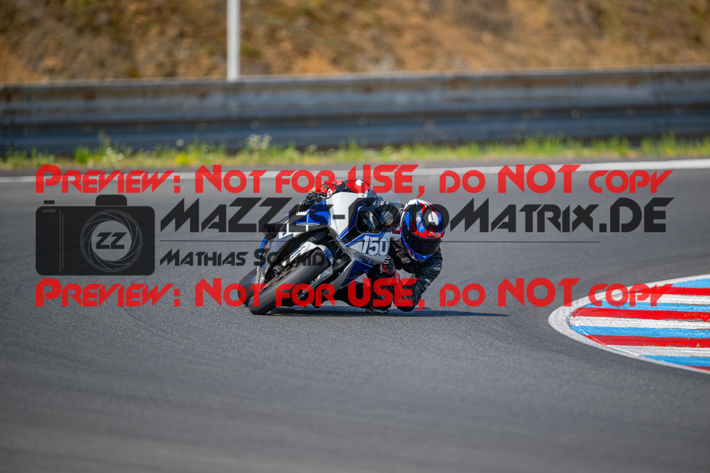 MaZZes-Fotomatrix-20260805-527790 | OPEN